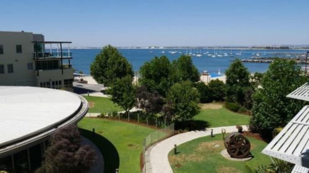 Bunbury Hotel Koombana Bay Экстерьер фото