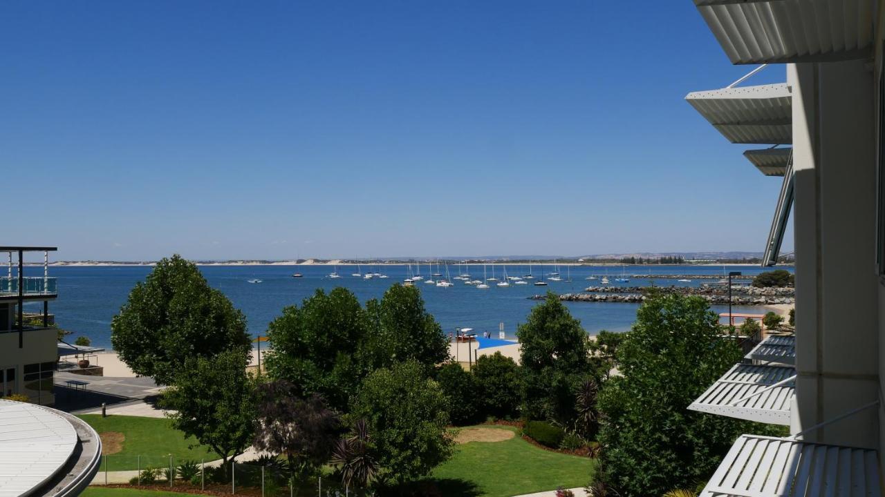 Bunbury Hotel Koombana Bay Экстерьер фото